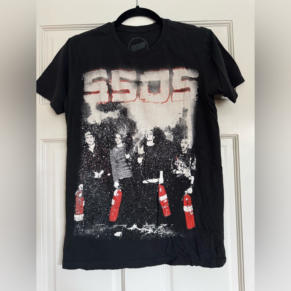 5SOS Tee